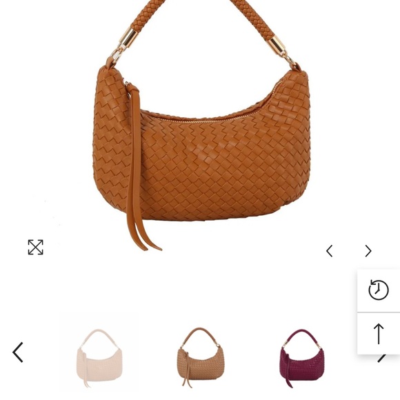 Handbags - Chic Tan Woven Leather Hobo Bag
